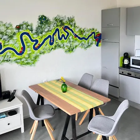 Am Meulenwald 아파트 *